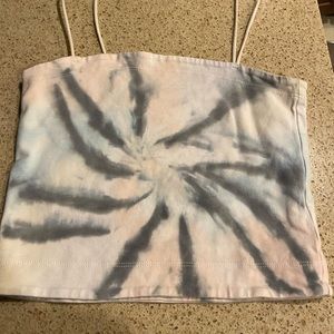 American Eagle strappy cropped tank top worn maybe once. Size x-small.